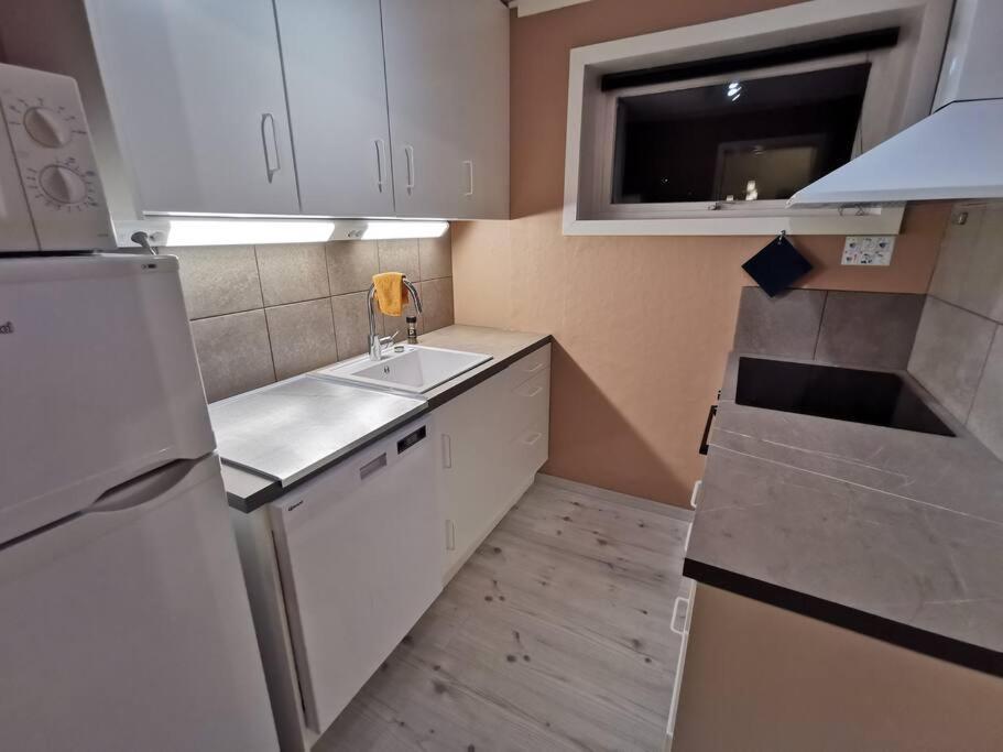 Spacious Apartment On Kvaloya Kvaløysletta Eksteriør bilde